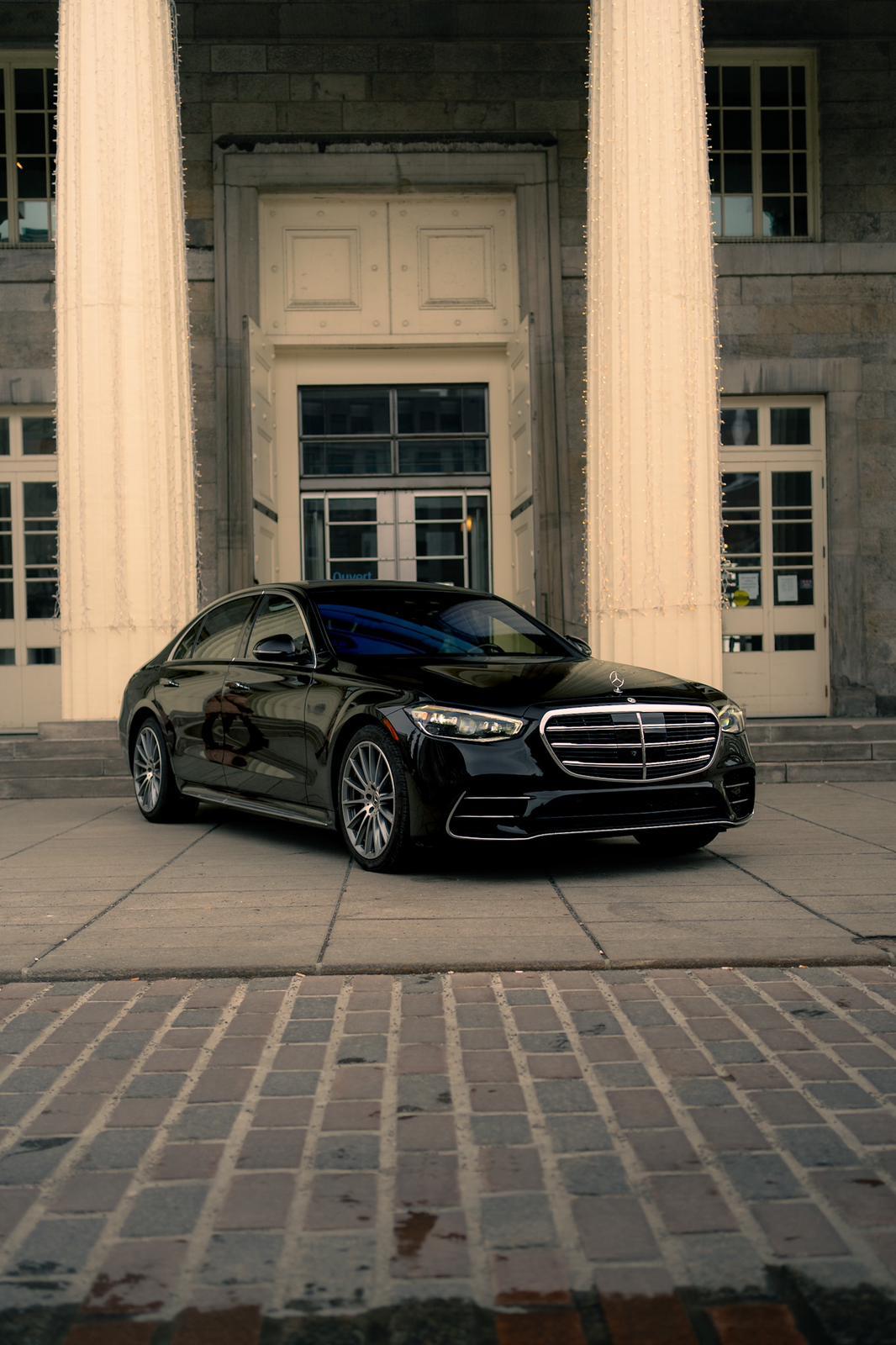 Royal Vogue Limousine